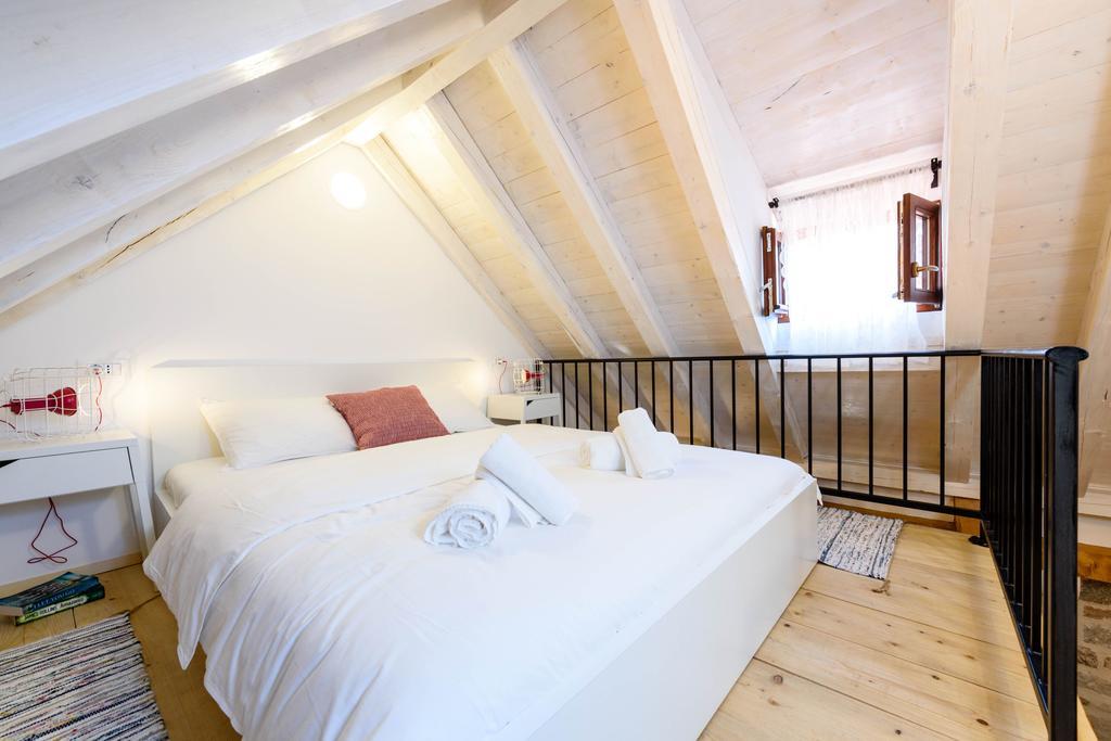 טרוגיר Apartments & Rooms Tiramola - Old Town מראה חיצוני תמונה