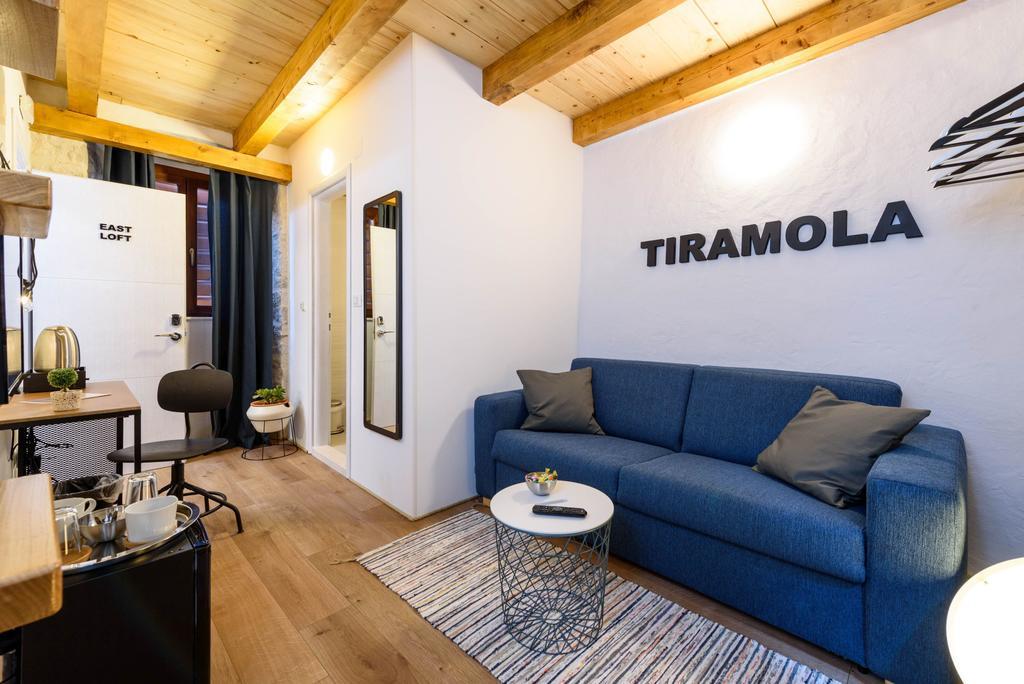 טרוגיר Apartments & Rooms Tiramola - Old Town מראה חיצוני תמונה