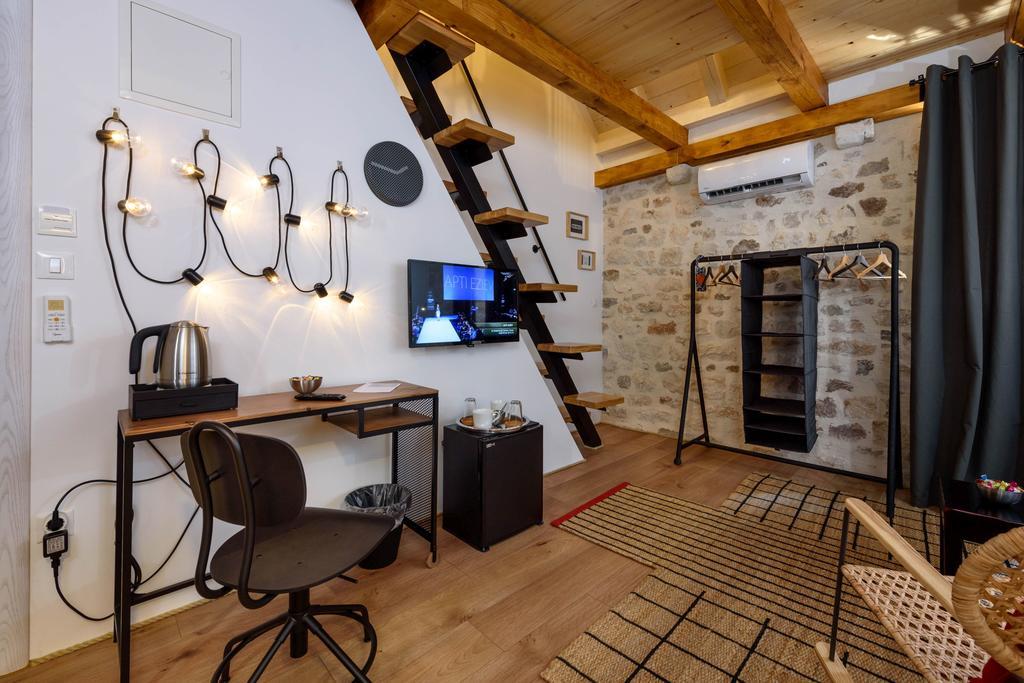 טרוגיר Apartments & Rooms Tiramola - Old Town מראה חיצוני תמונה